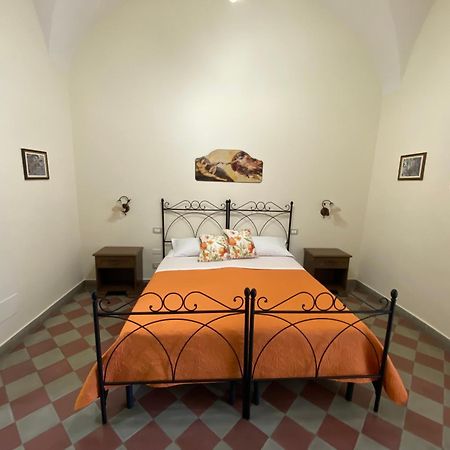 B&B Palazzo Tornabene Catania Bagian luar foto